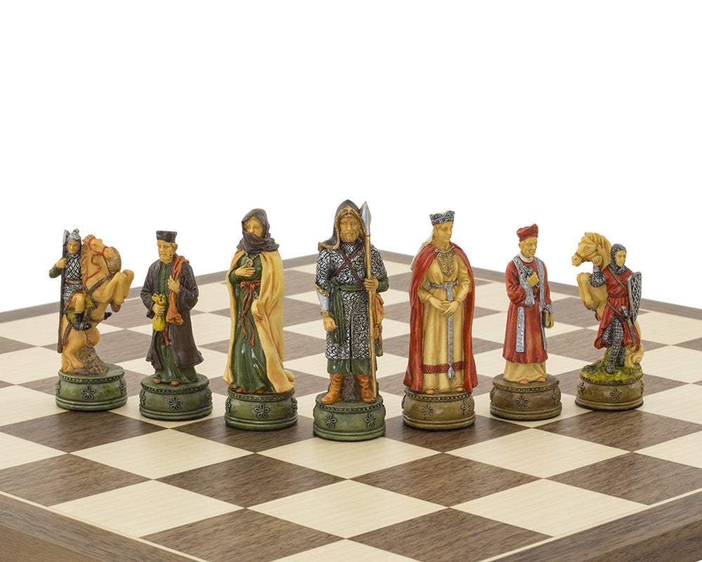 The Camelot Handbemalte thematische Schachfiguren von Italfama