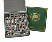 Die handbemalten Schachfiguren "Jazz Band gegen Rockstars" von Italfama.