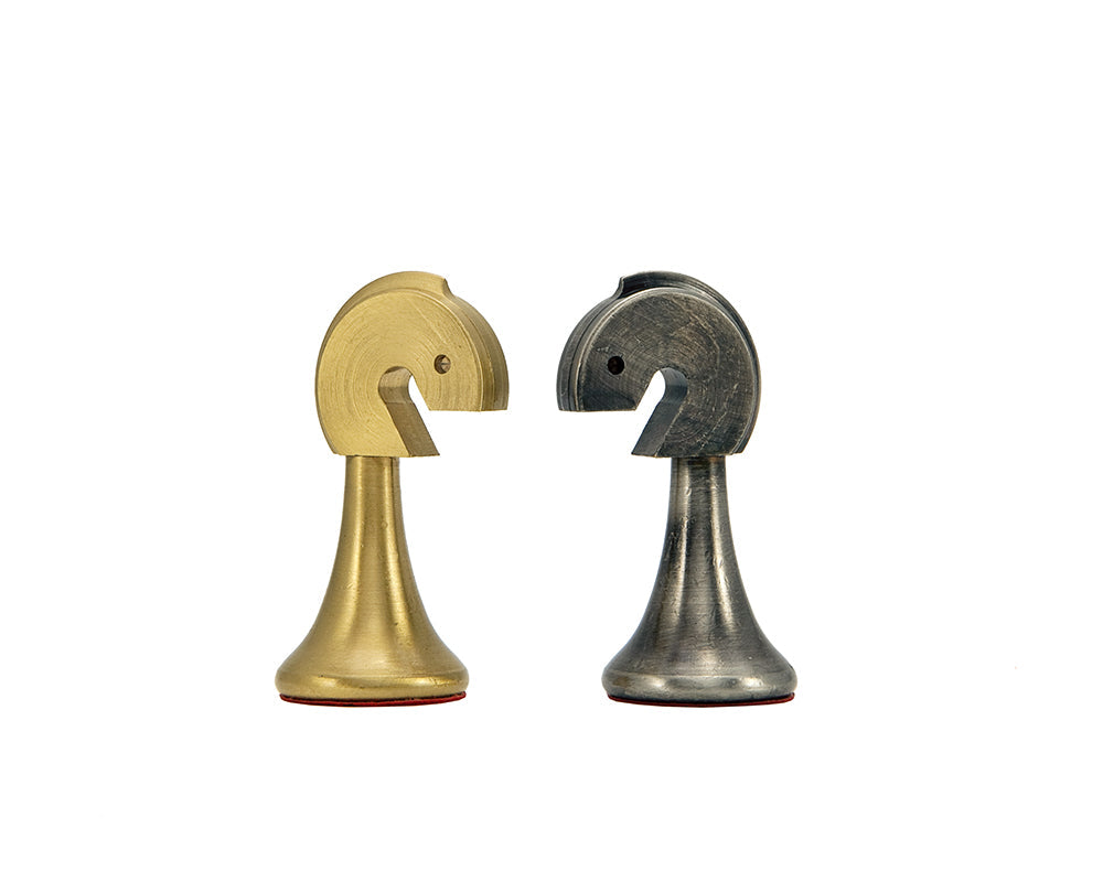 Metropolis Serie 2,75 Zoll Schachfiguren aus Messing und Nickel