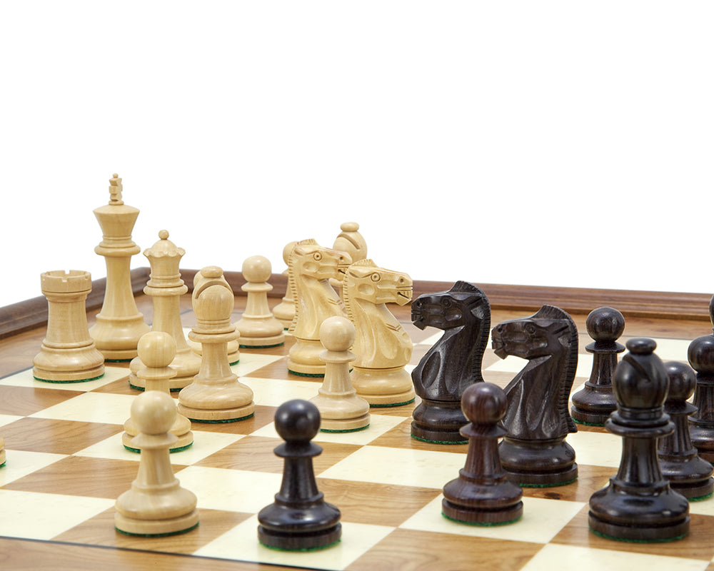 Traditionelles Schachspiel aus Rosenholz und Bruyèreholz Supreme