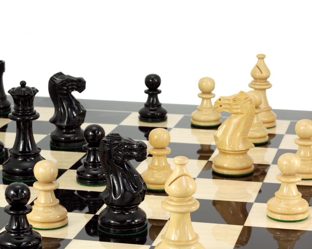 Atlantic Gloss Black und Natural Schachspiel