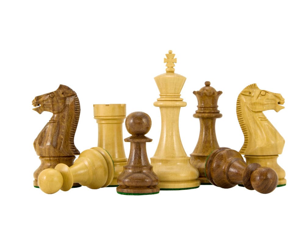 Winchester Sheesham Tournament Chess Set with hand-carved, double-weighted pieces featuring a 4-inch king and aggressive knights.