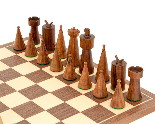 Art Deco Schachspiel aus Nussbaumholz
