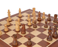 Französisches Ritter Schachset aus Sheesham und Mahagoni
