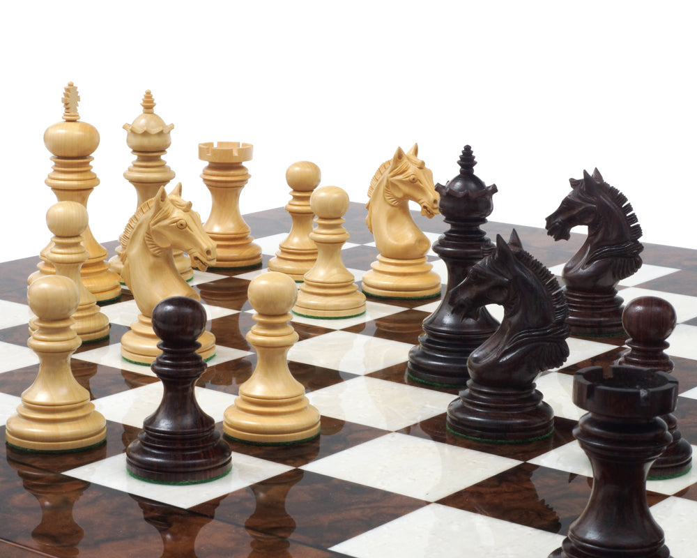 Das Garvi Luxus-Schachspiel aus Rosenholz und Nussbaum