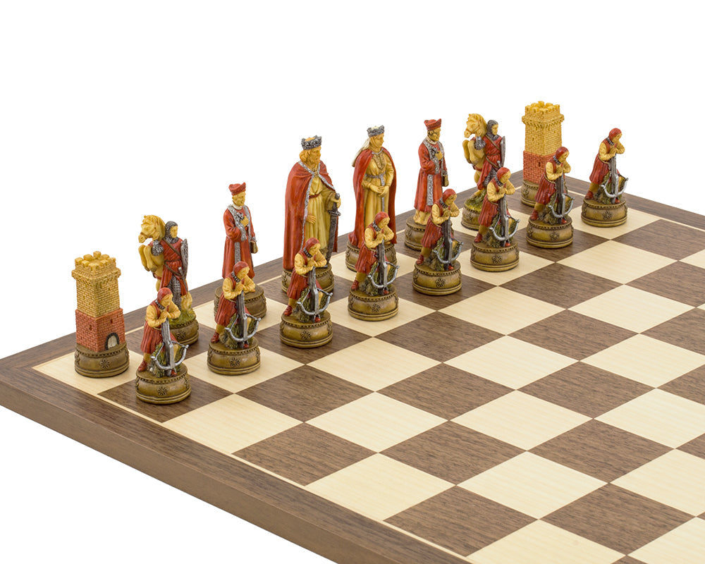 Das handbemalte Camelot-Schachspiel