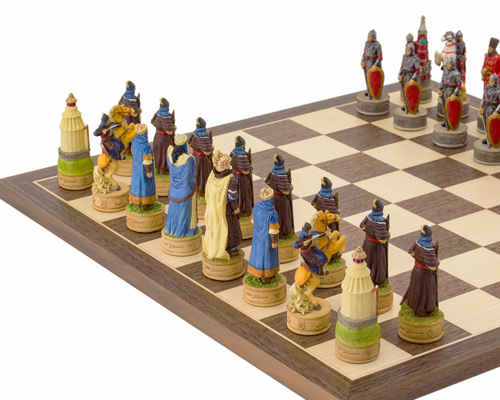 Die Russen gegen die Mongolen Handbemaltes Schachspiel