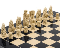 Das Berkeley Chess "Medieval Black Cardinal" Schachset