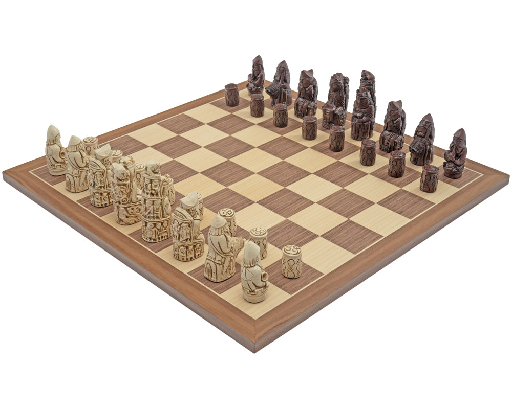 Berkeley Chess – Mittelalterliches Schachset in Rostbraun und Walnuss