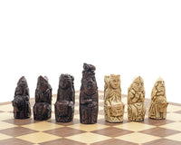 Berkeley Chess – Mittelalterliches Schachset in Rostbraun und Walnuss