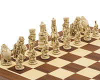 Berkeley Chess 'Alice im Wunderland' Schachset – Rostbraun & Mahagoni