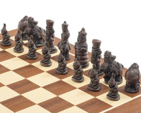 Berkeley Chess 'Alice im Wunderland' Schachset – Rostbraun & Mahagoni