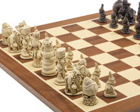 Berkeley Chess 'Alice im Wunderland' Schachset – Rostbraun & Mahagoni
