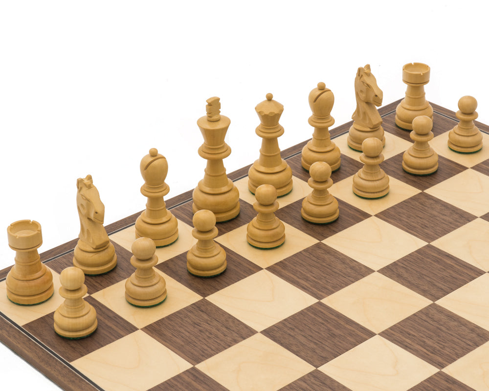 Das Emerald Black and Walnut Folding Chess Set