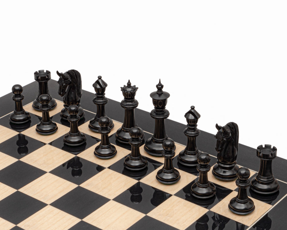 Blackburne Schachspiel aus Ebenholz und schwarzem Anegre