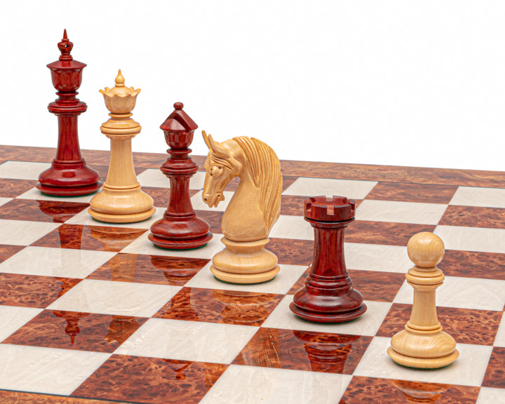 Das Blackburne Padauk und Briarwood Luxus-Schach-Set