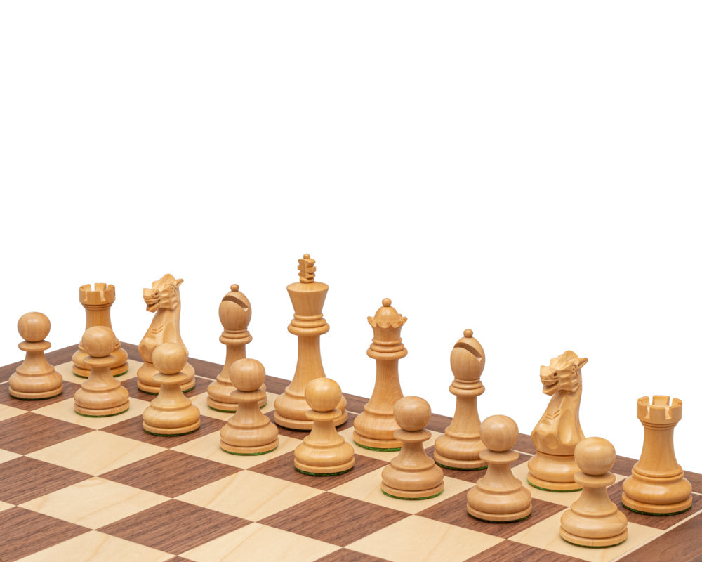 Das Staunton-Schach-Set aus Sheesham und Ahorn