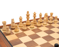 Down Head Schwarz- und Mahagoni-Schachset mit Schrank