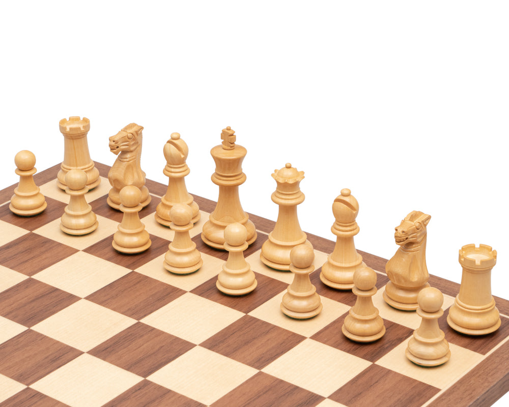 Wettbewerb Staunton Schachspiel aus Nussbaumholz